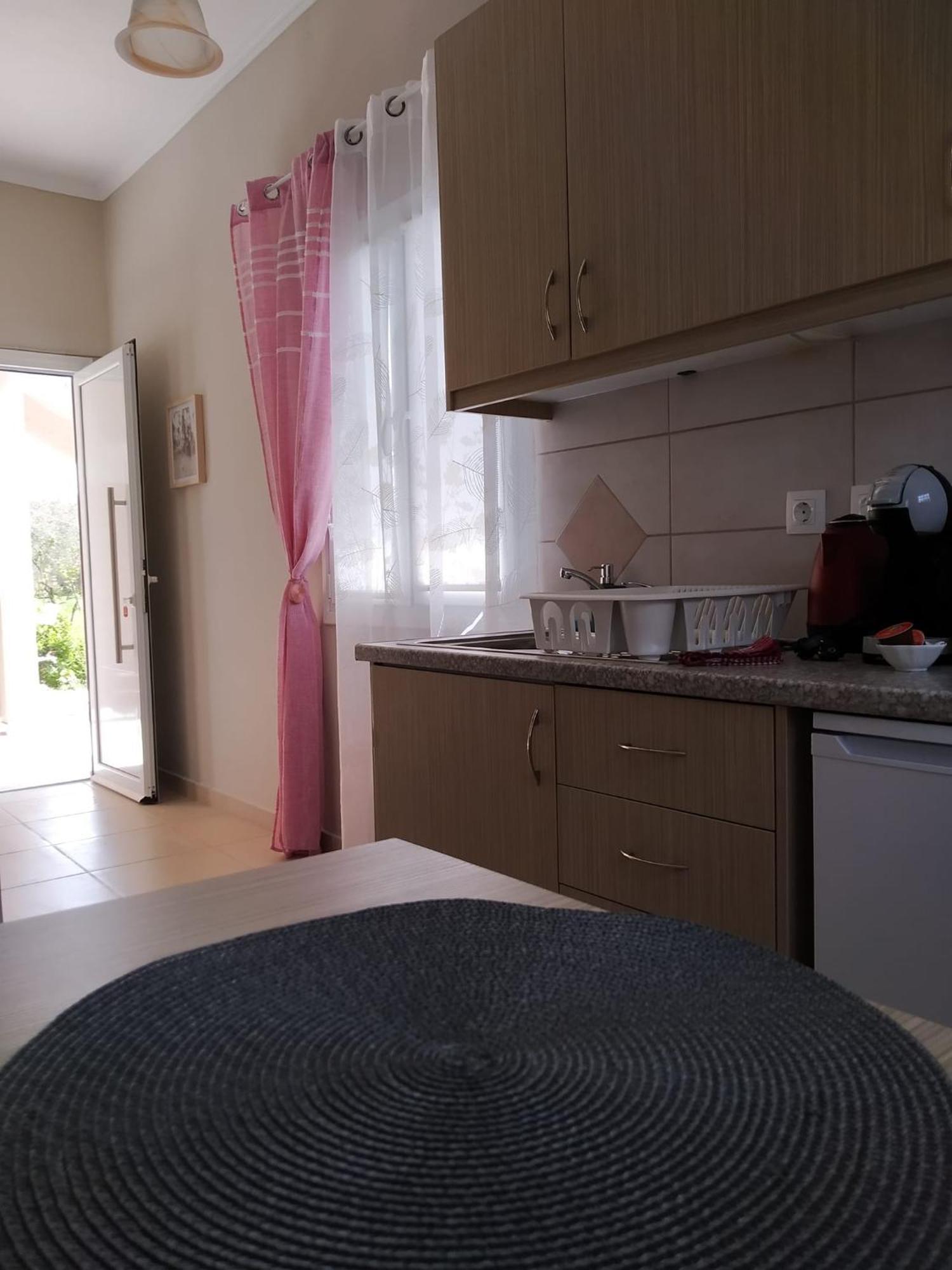 Trousas Apartments Róda Eksteriør bilde