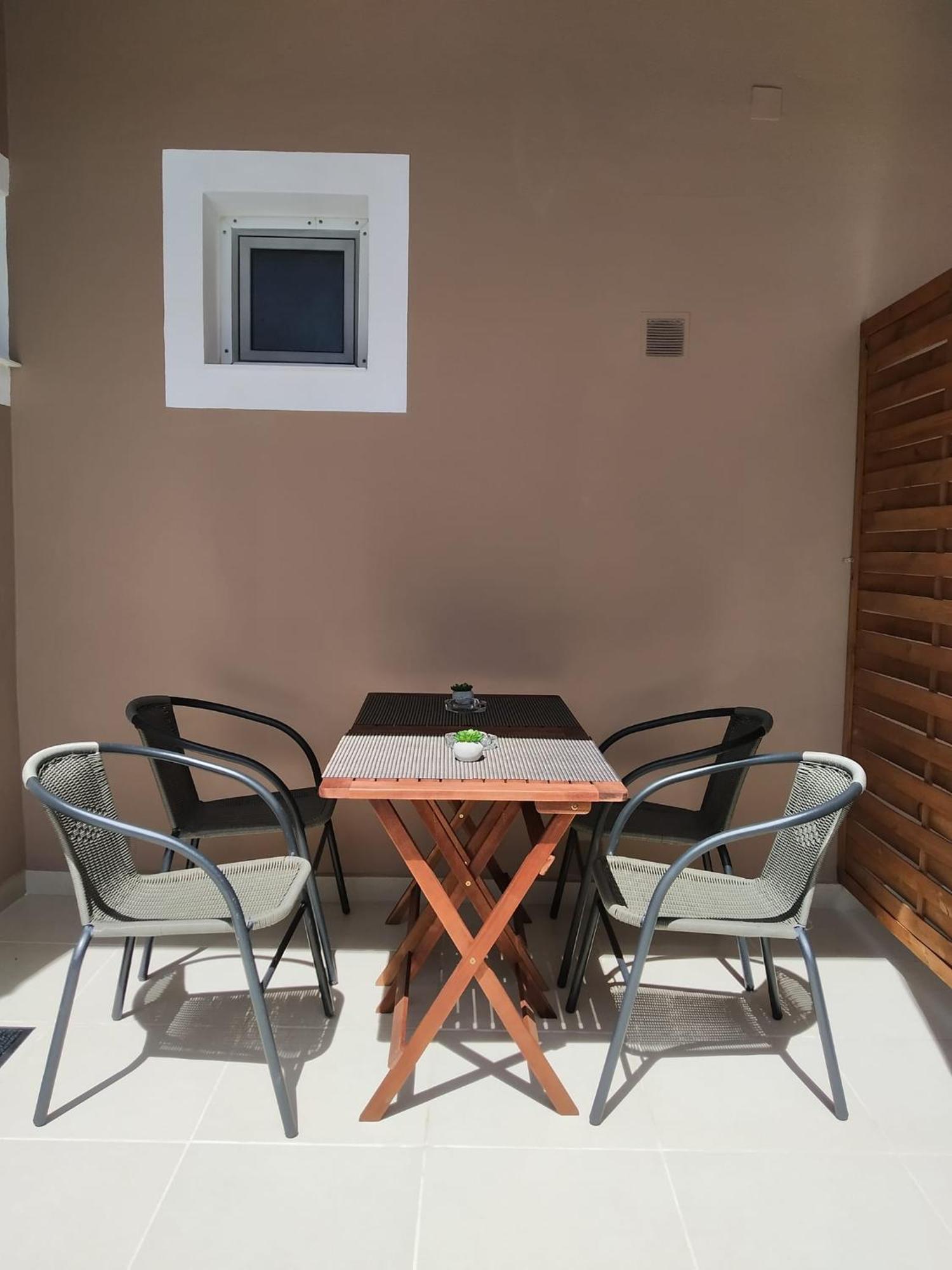 Trousas Apartments Róda Eksteriør bilde
