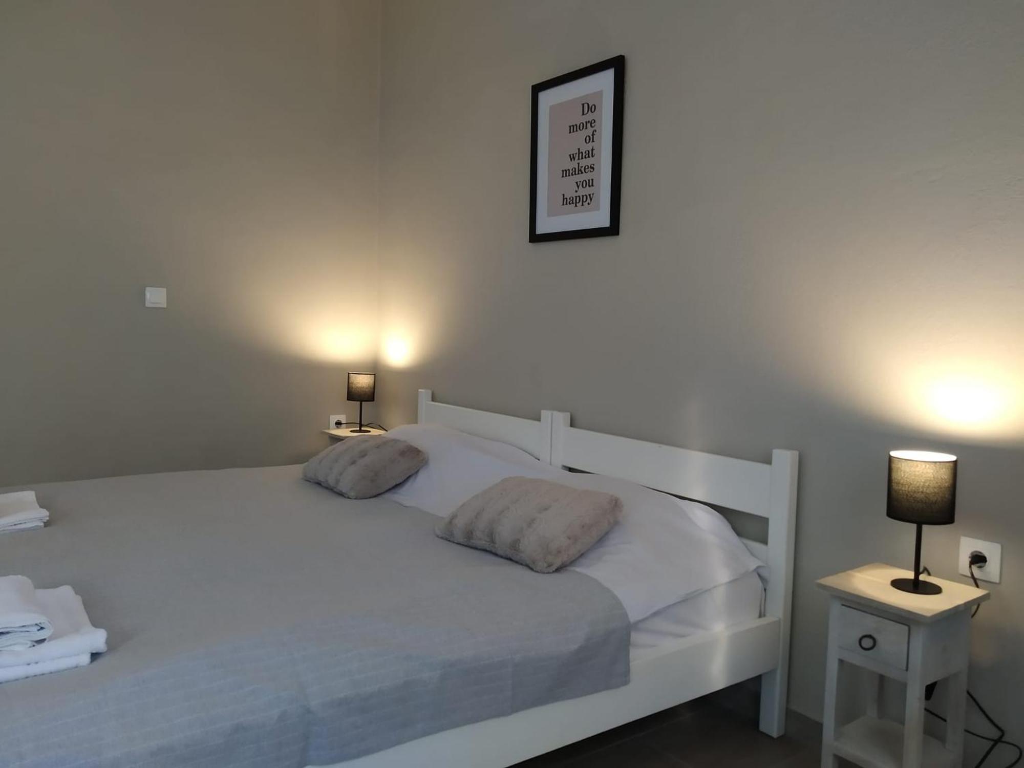 Trousas Apartments Róda Eksteriør bilde